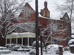 Clifford House Private Home Bed & Breakfast