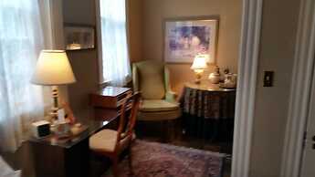 Clifford House Private Home Bed & Breakfast