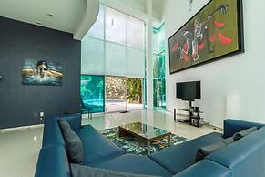 White House by Vimex