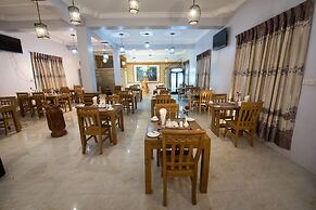 Royal Yadanarbon Hotel