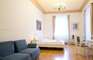 Hotel U Zlateho Jelena