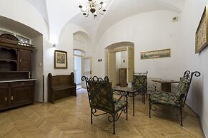 Hotel U Zlateho Jelena