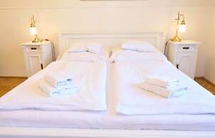 Hotel U Zlateho Jelena