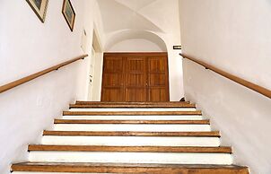 Hotel U Zlateho Jelena