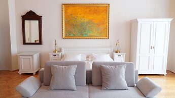 Hotel U Zlateho Jelena