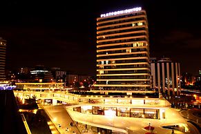 Platform Merter Suites