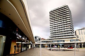 Platform Merter Suites