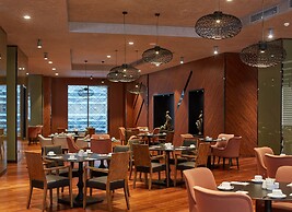 Pullman Istanbul Airport and Convention Center Hotel