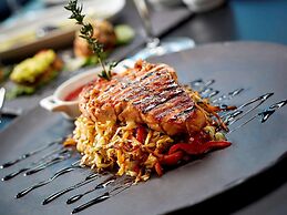 Pullman Istanbul Airport and Convention Center Hotel