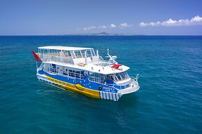 Marine Piazza Okinawa