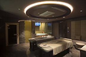 Mercure Istanbul West Hotel and Convention Center