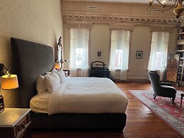 Hotel On North