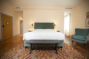 Hotel On North