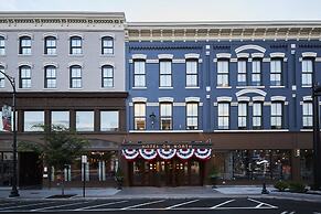 Hotel On North