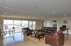Instalodge Hotel And Suites