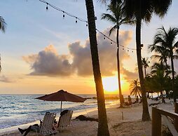 Melrose Beach Apartments