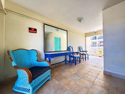 Melrose Beach Apartments