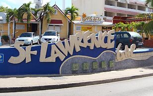 Melrose Beach Apartments