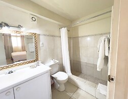 Melrose Beach Apartments