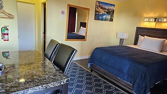 The Port-O-Call Inn & Suites