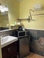 The Port-O-Call Inn & Suites