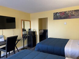The Port-O-Call Inn & Suites