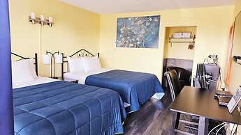 The Port-O-Call Inn & Suites