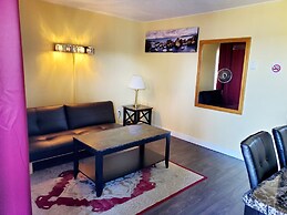 The Port-O-Call Inn & Suites