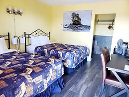 The Port-O-Call Inn & Suites