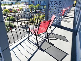 The Port-O-Call Inn & Suites