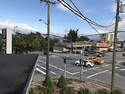 The Port-O-Call Inn & Suites