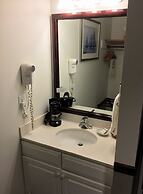 Camden Riverhouse Hotel