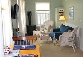 Camden Riverhouse Hotel