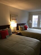 Camden Riverhouse Hotel