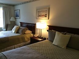 Camden Riverhouse Hotel