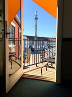 Camden Riverhouse Hotel