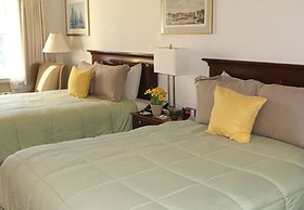 Camden Riverhouse Hotel