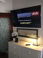 Camden Riverhouse Hotel