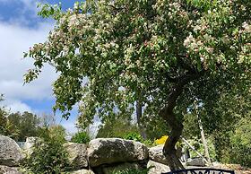 Camden Riverhouse Hotel