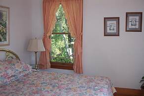 Chesapeake Inn of Lenox