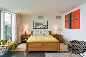 Golden Sand Beachfront Accommodation