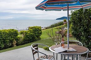 Golden Sand Beachfront Accommodation