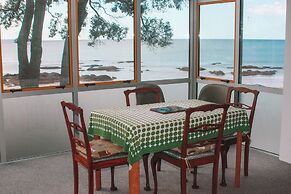 Golden Sand Beachfront Accommodation