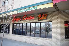 Elite Hotel Downtown Center