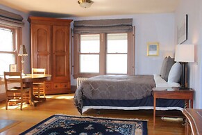 Mendota Lake House Inn