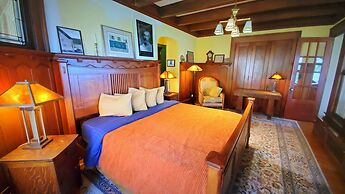 Mendota Lake House Inn