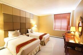 Kosa Hotel & Shopping Mall