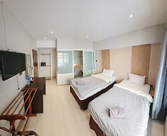 B & B Patong Beach House