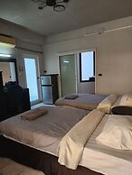B & B Patong Beach House