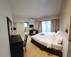 B & B Patong Beach House